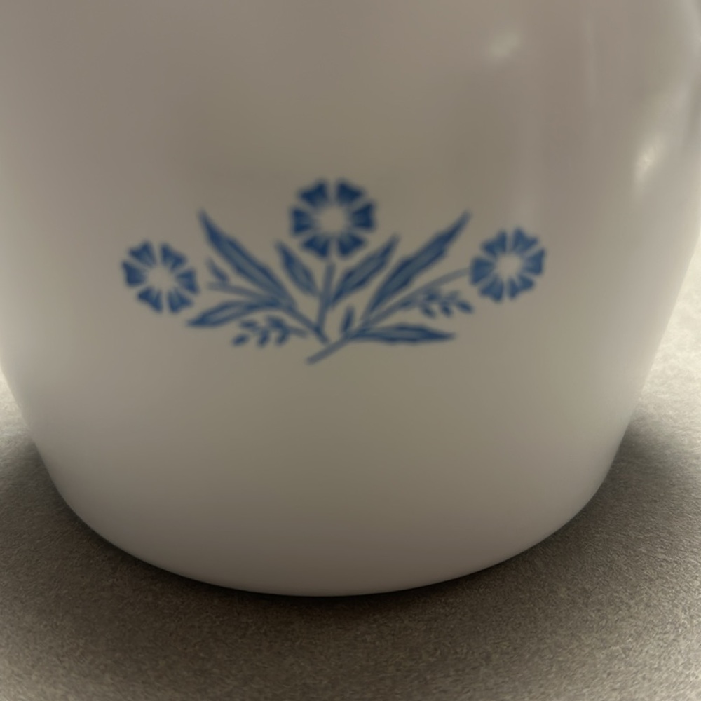 Pyrex Blue Coneflower sauce maker dish with lid and handle 1 quart. Never used. - Picture 8 of 15